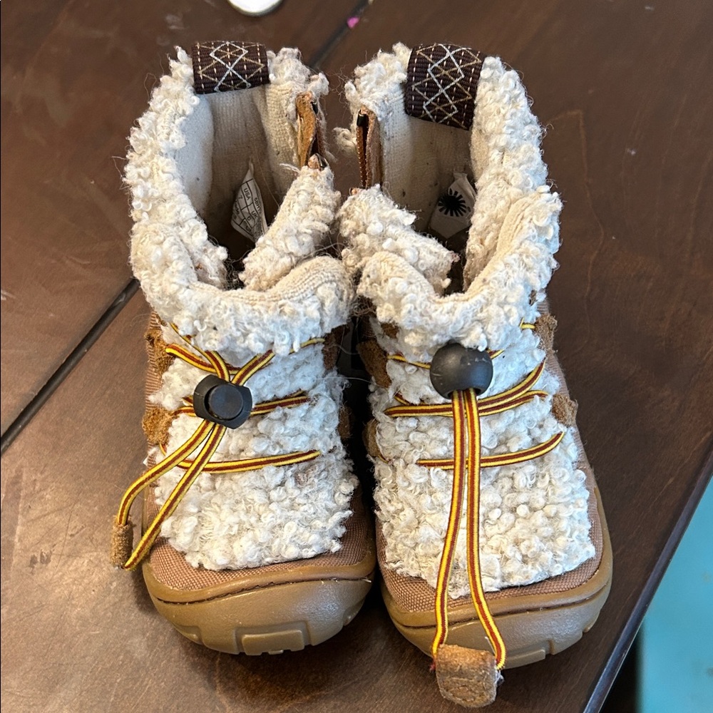 Ugg Sherpa lined toddler boots